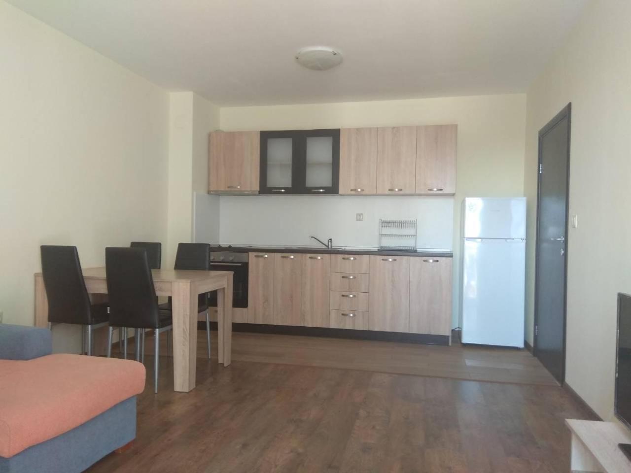 Private Apartment In Faith - Ravda Bagian luar foto